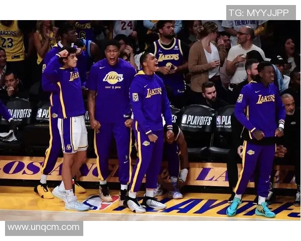 湖人对阵灰熊第三节精彩回顾与全场精彩瞬间分析